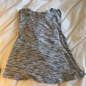 Lululemon crop top with open back